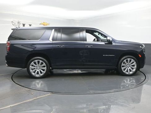 Used 2024 Chevrolet Suburban Premier w/ Premium Package 2 AWD/4WD image 42