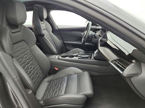 Used 2022 Audi e-tron GT Premium Plus w/ Performance Package image 19