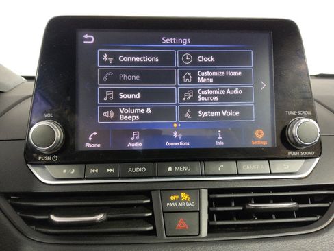 Used 2020 Nissan Altima 2.5 S FWD image 25