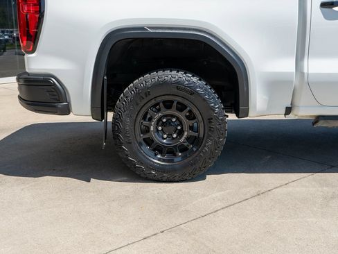 Certified 2024 GMC Sierra 1500 AT4X w/ AT4X AEV Edition AWD/4WD image 37