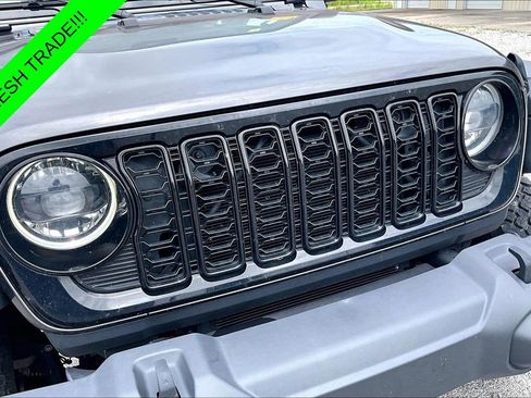 Used 2024 Jeep Wrangler Unlimited Sport AWD/4WD image 29