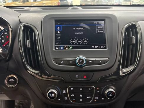 Used 2022 Chevrolet Equinox RS AWD/4WD image 19