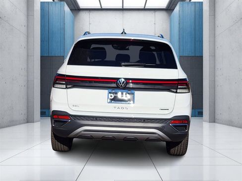 New 2026 Volkswagen Taos SEL image 29