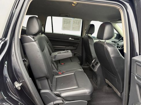 Used 2018 Volkswagen Atlas SE image 18