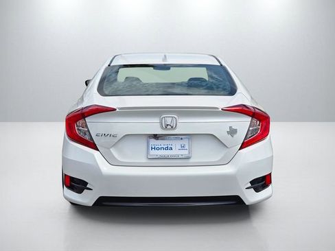 Used 2018 Honda Civic EX-T image 8