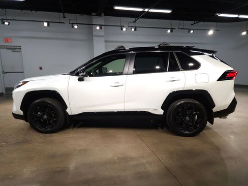 Certified 2024 Toyota RAV4 XSE w/ Advanced Technology Package AWD/4WD image 4