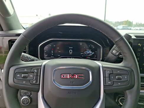 New 2025 GMC Sierra 2500 SLE AWD/4WD image 16