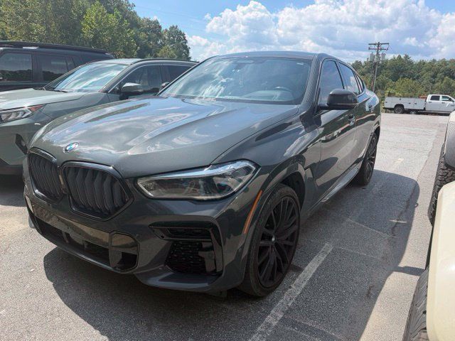 Used 2022 BMW X6 M50i w/ Executive Package AWD/4WD image 3