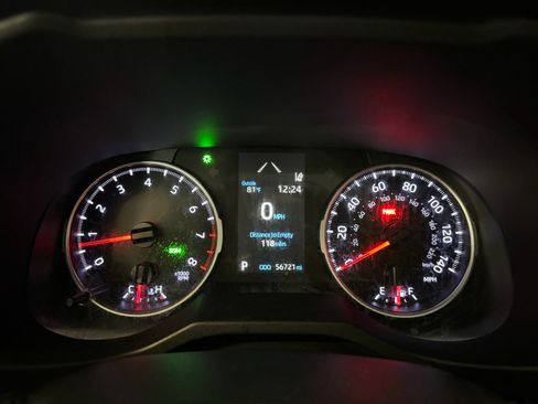 Used 2019 Toyota RAV4 XLE Premium w/ Cold Weather Package AWD/4WD image 24