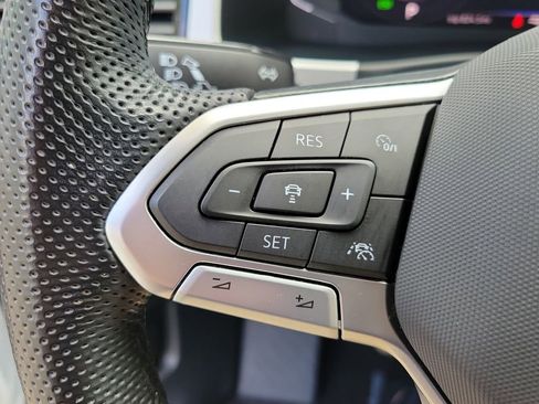 Used 2023 Volkswagen Atlas Cross Sport SEL Premium R-Line AWD/4WD image 26