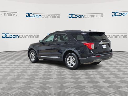 Used 2023 Ford Explorer XLT w/ Equipment Group 202A AWD/4WD image 6
