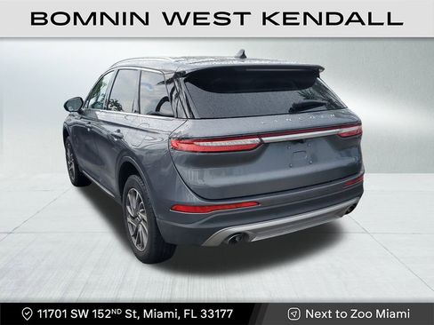 Used 2022 Lincoln Corsair Standard image 5