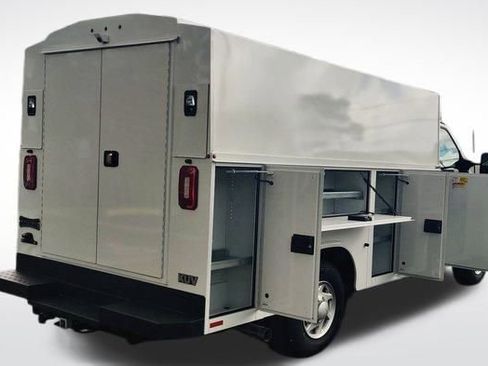 New 2026 Ford E-350 and Econoline 350 Super Duty w/ Power Equipment Group image 7