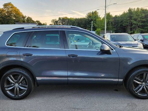 Used 2012 Volkswagen Touareg Executive image 17