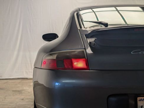 Used 2001 Porsche 911 GT3 RS image 32