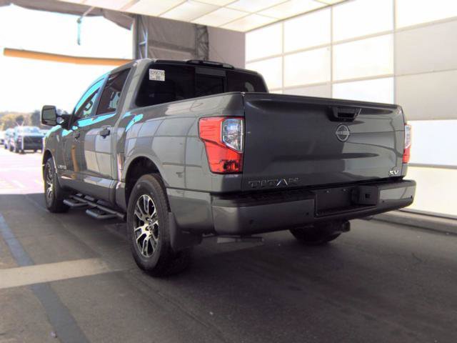 Used 2024 Nissan Titan SV w/ SV Convenience Package RWD image 10