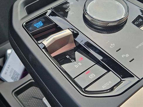 Used 2026 BMW iX xDrive45 image 14