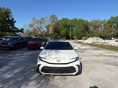 Used 2025 Toyota Camry SE w/ Multimedia Upgrade Package image 14