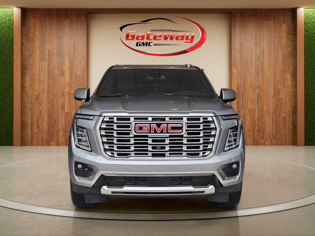 Used 2026 GMC Yukon Denali w/ Sun & Power Step Package AWD/4WD image 2