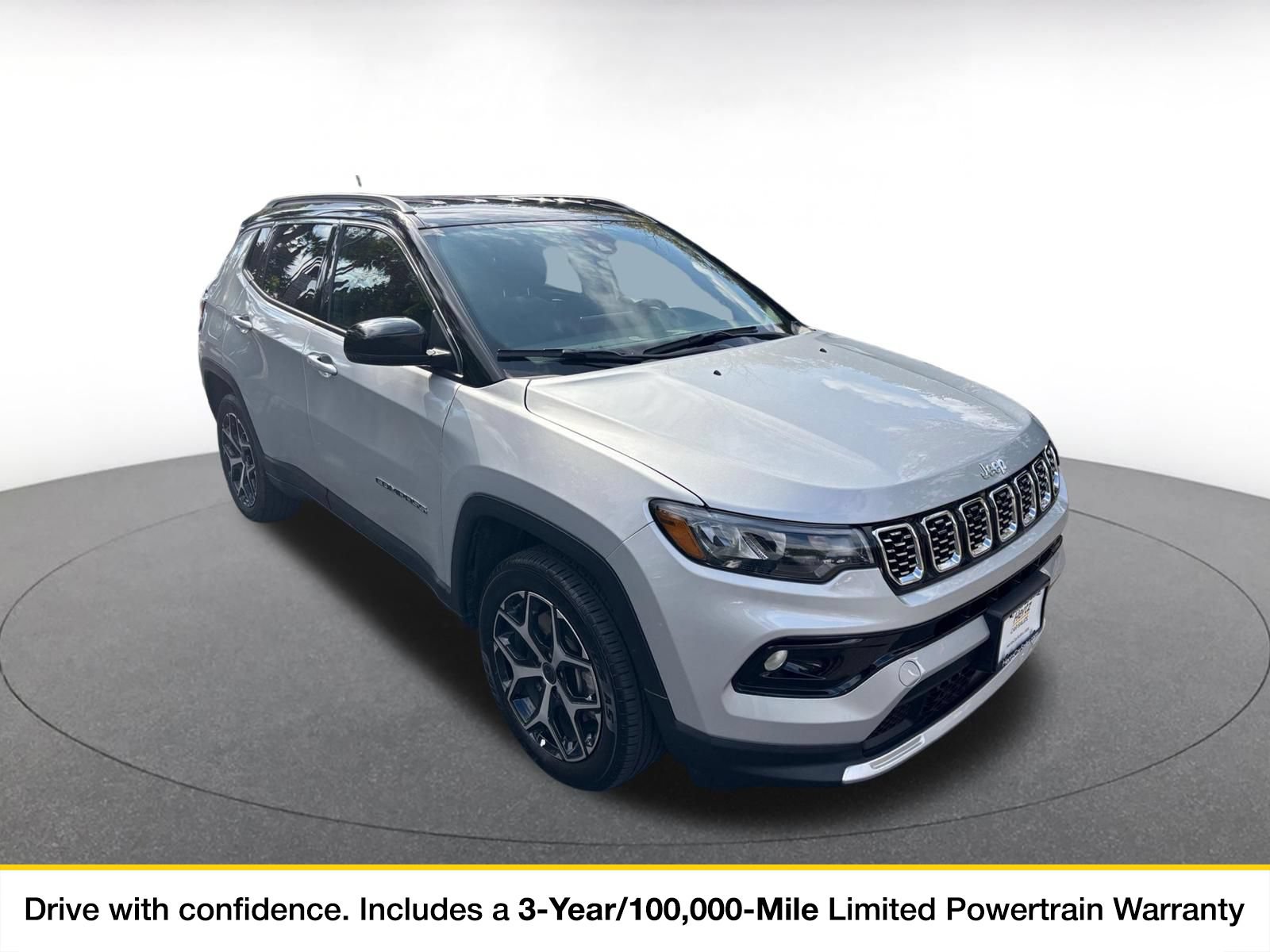 Used 2025 Jeep Compass Limited AWD/4WD image 1