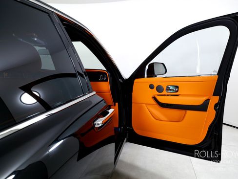 New 2026 Rolls-Royce Cullinan image 35