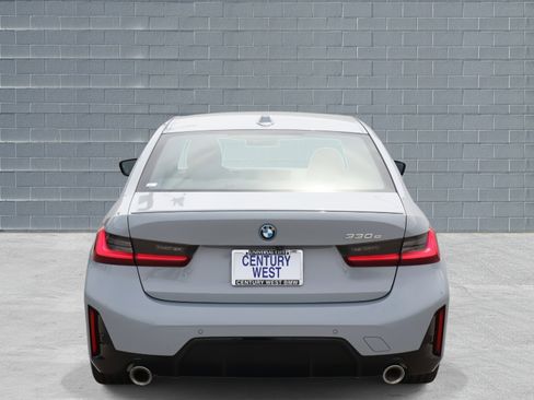 Used 2023 BMW 330e image 4