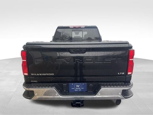 Used 2024 Chevrolet Silverado 3500 LTZ w/ LTZ Plus Package image 5