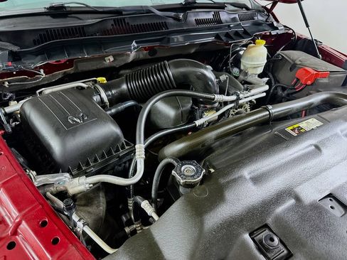 Used 2014 RAM 1500 Express RWD image 25