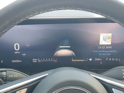 Used 2025 Buick Enclave Preferred image 37