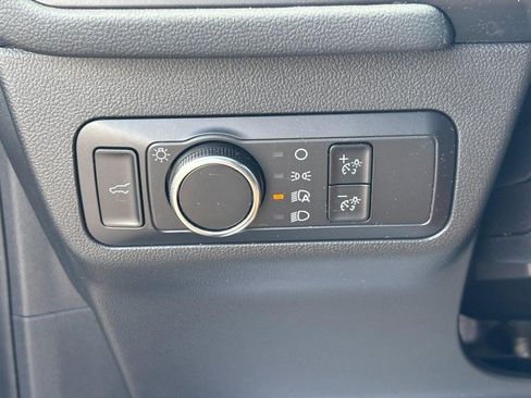 Used 2024 Ford Escape ST-Line w/ Tech Pack #1 AWD/4WD image 18
