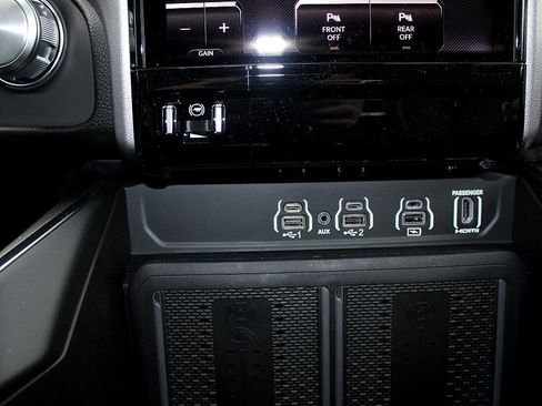 Used 2026 RAM 1500 Laramie w/ Night Edition image 19