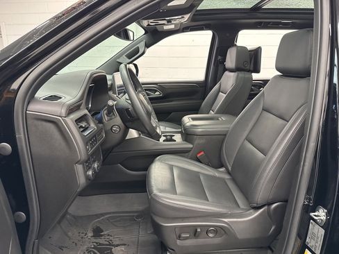 Used 2023 Chevrolet Tahoe Z71 w/ Luxury Package image 17