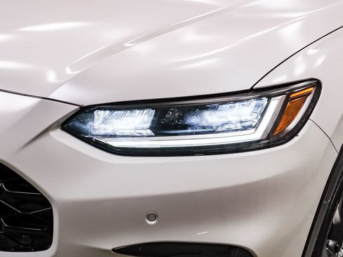 Used 2024 Honda HR-V EX-L image 12