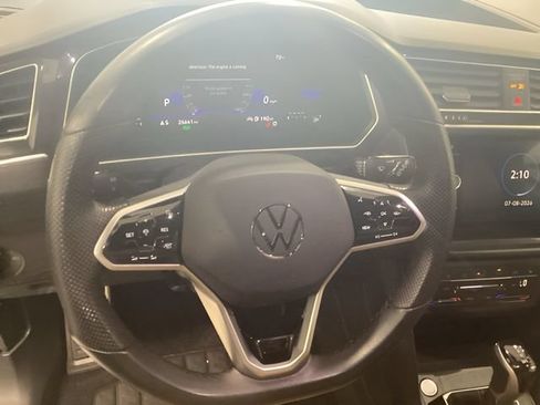 Certified 2024 Volkswagen Tiguan SE R-Line AWD/4WD image 7