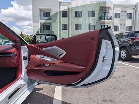 Used 2022 Chevrolet Corvette Stingray Premium Cpe w/ Z51 Performance Package RWD image 22
