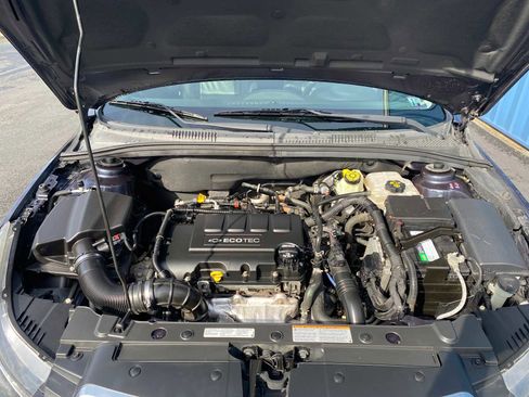 Used 2015 Chevrolet Cruze LT image 5