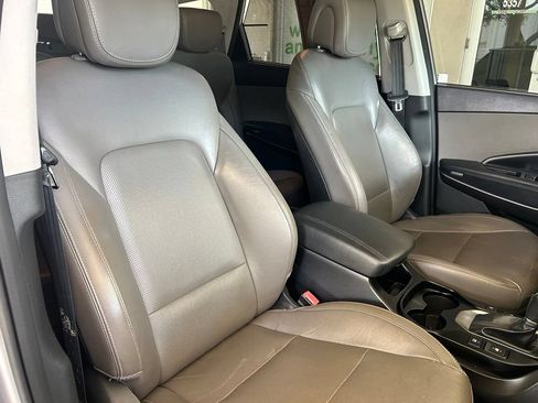 Used 2017 Hyundai Santa Fe Limited AWD/4WD image 26