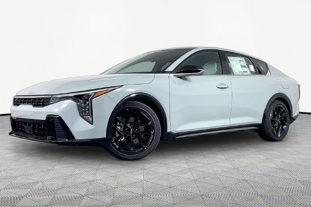 New 2027 Kia K4 GT-Line Turbo FWD image 1
