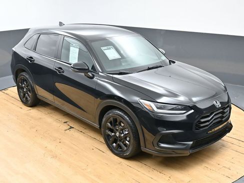Used 2023 Honda HR-V Sport image 39