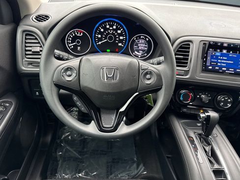 Used 2018 Honda HR-V LX image 27