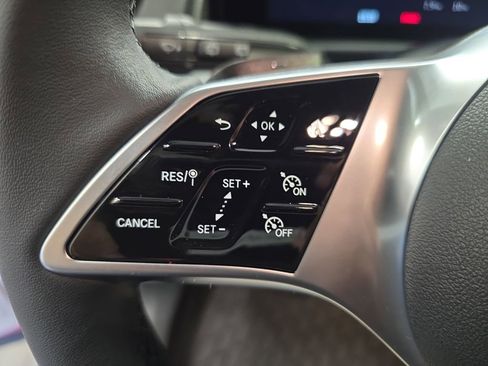 New 2026 Mercedes-Benz GLB 250 GLB 250 image 18