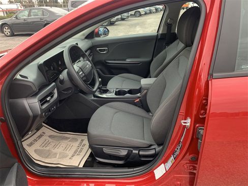 Used 2025 Kia K4 LXS image 14