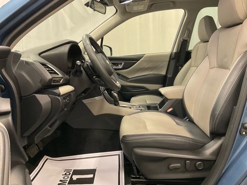 Used 2023 Subaru Forester Limited image 4
