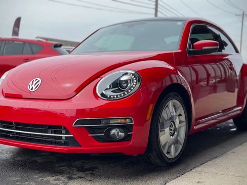 Used 2019 Volkswagen Beetle 2.0T SE image 5