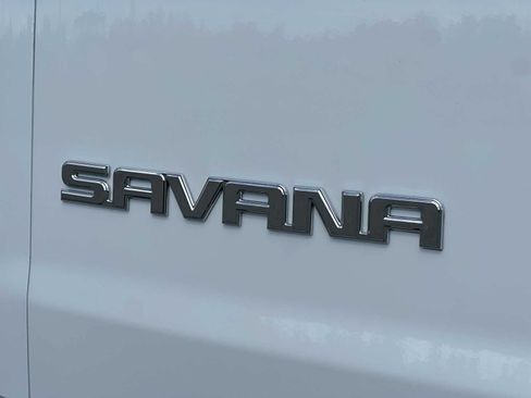 New 2025 GMC Savana 3500 Extended w/ Driver Convenience Package image 19