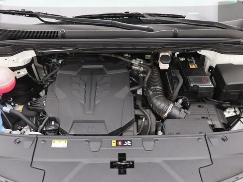 Used 2025 Kia Carnival EX FWD image 29