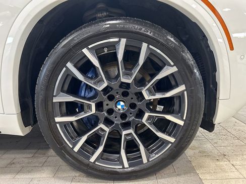 Used 2024 BMW X5 xDrive40i w/ M Sport Package image 29