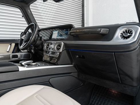 Used 2020 Mercedes-Benz G 550 image 24