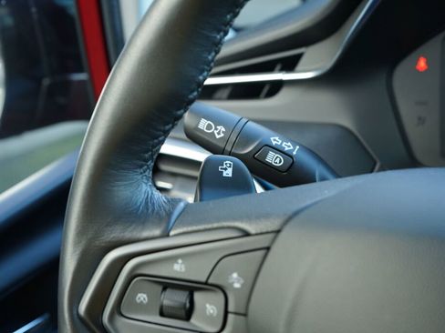 Used 2022 Chevrolet Bolt LT w/ Infotainment Package image 22