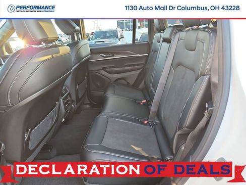 New 2026 Jeep Grand Cherokee Altitude image 13